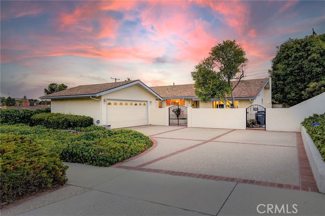 27109 Grayslake Road, Rancho Palos Verdes, California 90275, 4 Bedrooms Bedrooms, ,1 BathroomBathrooms,Residential,Sold,Grayslake,PV21206397