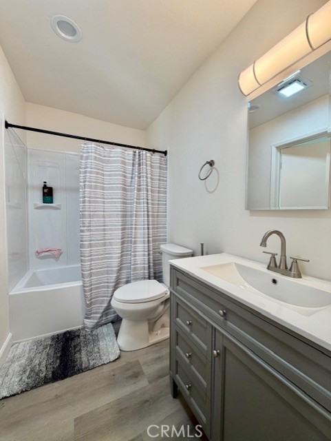 Detail Gallery Image 10 of 18 For 1370 C Springfield St., #C #C,  Upland,  CA 91786 - 2 Beds | 1/1 Baths