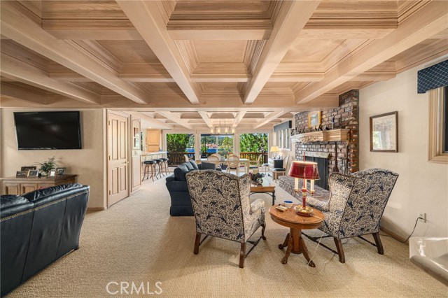 316 John Muir, Lake Arrowhead CA: https://media.crmls.org/medias/2d67bd7b-6417-4fdc-9aa8-d60e57b09f40.jpg