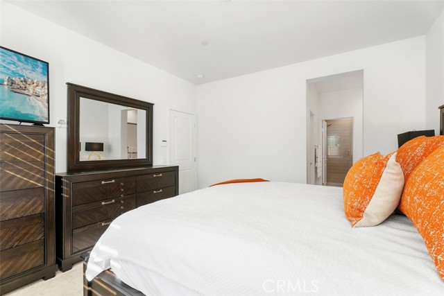 Detail Gallery Image 10 of 37 For 704 Dusky Creek, Lake Forest,  CA 92610 - 3 Beds | 2/2 Baths