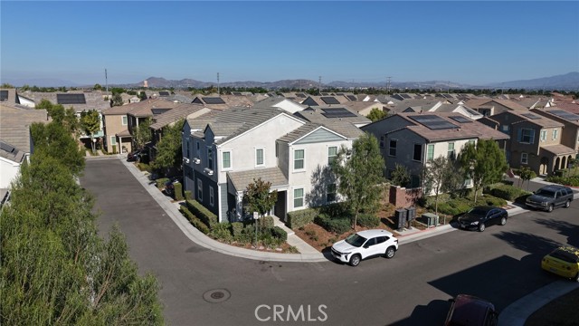 8770 Festival Street, Chino CA: https://media.crmls.org/medias/2d68f7e8-bdef-4a69-90b7-1f97a4dcbf81.jpg
