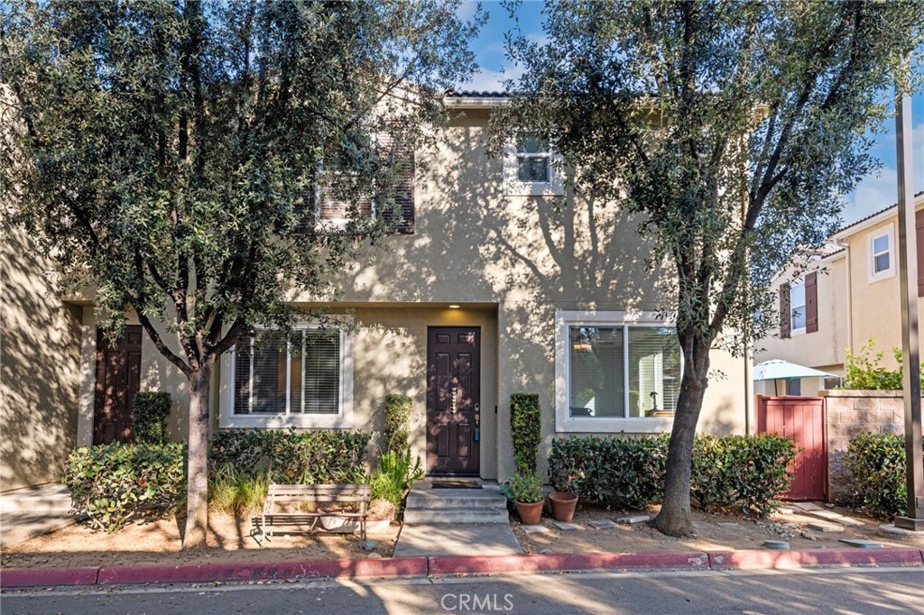 27571 Darrington Avenue #2