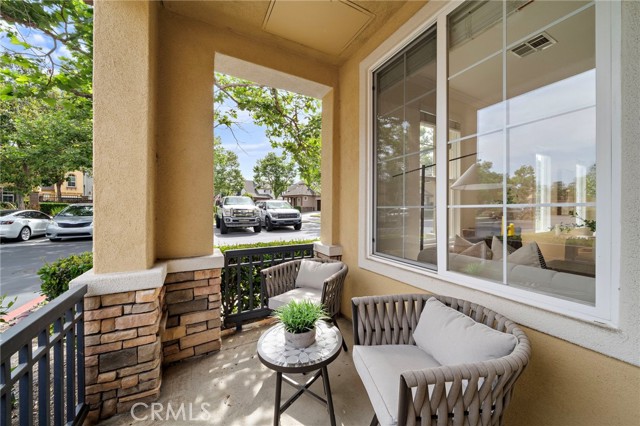 Image 3 of 40 For 25 Harwick Court