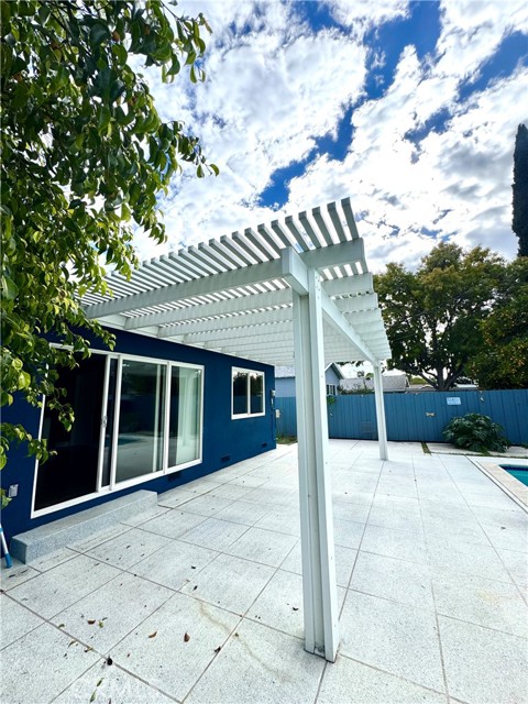 Detail Gallery Image 17 of 21 For 7845 Nevada, Canoga Park,  CA 91304 - 3 Beds | 2 Baths