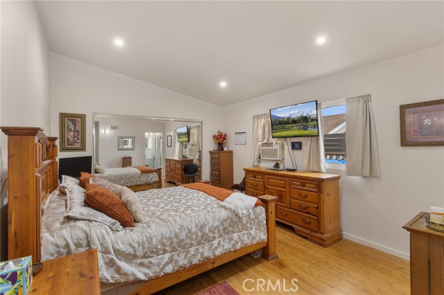 19309 Tillman Avenue, Carson CA: https://media.crmls.org/medias/2d6a2a6e-aa30-4b84-9d97-aca58904a788.jpg