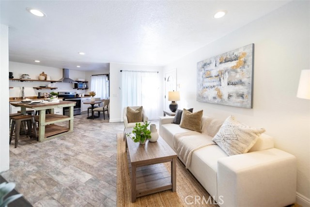 Detail Gallery Image 12 of 32 For 4494 Mentone #19,  San Diego,  CA 92107 - 2 Beds | 2 Baths