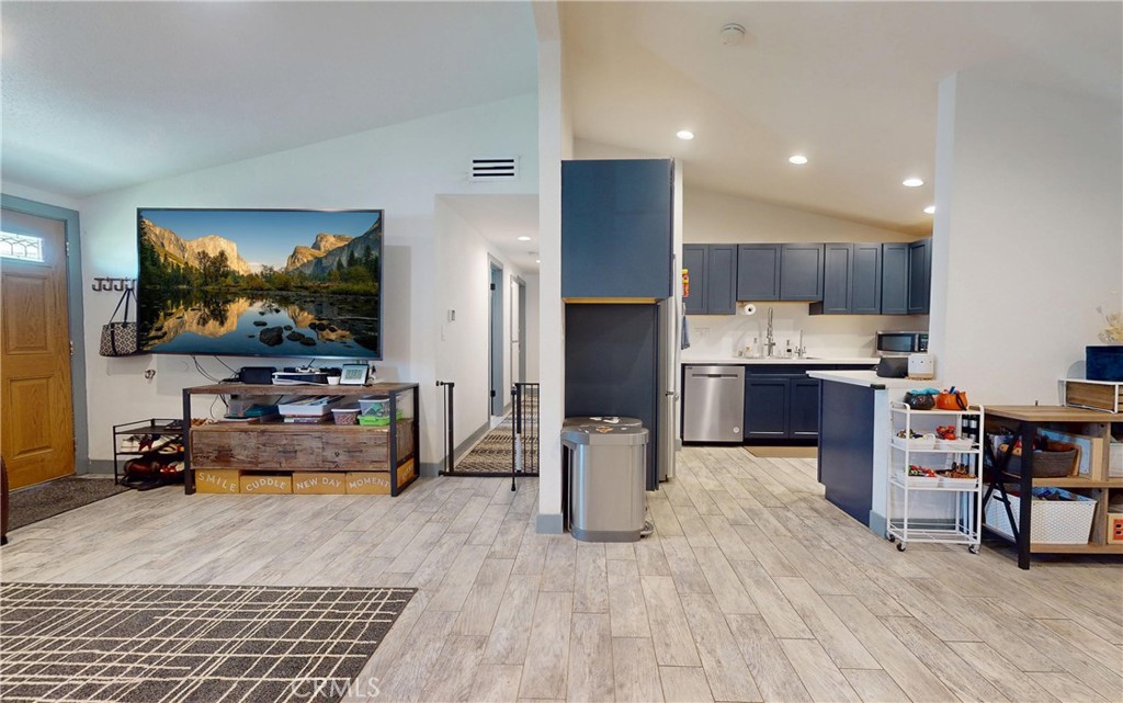 27222 Plumwood