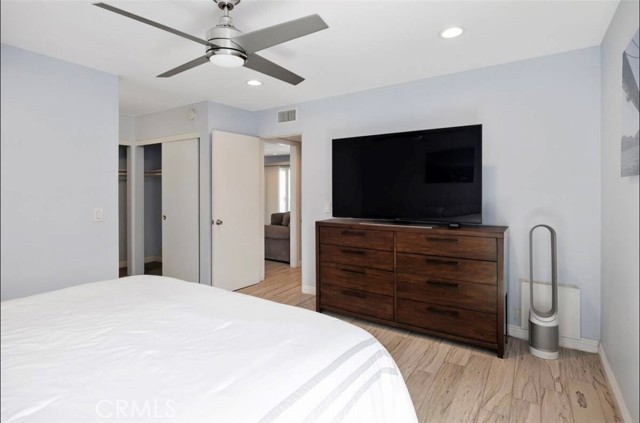 Detail Gallery Image 12 of 20 For 320 Hermosa Ave #206,  Hermosa Beach,  CA 90254 - 2 Beds | 2 Baths