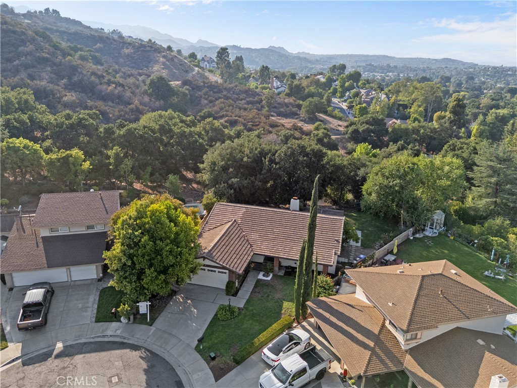 https://media.crmls.org/medias/2d6d1c48-8a60-459a-a5a2-e904d9350934.jpg?preset=X-Large