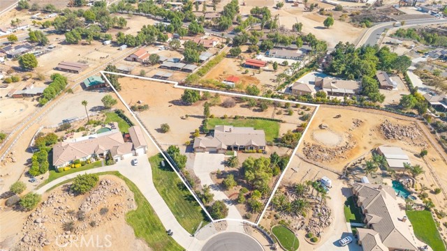 Detail Gallery Image 35 of 46 For 17920 Pony Butte Ct, Perris,  CA 92570 - 4 Beds | 2/1 Baths