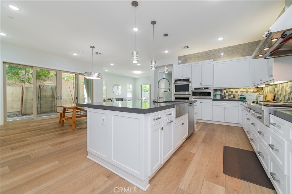 MLS #OC25248136 image #5