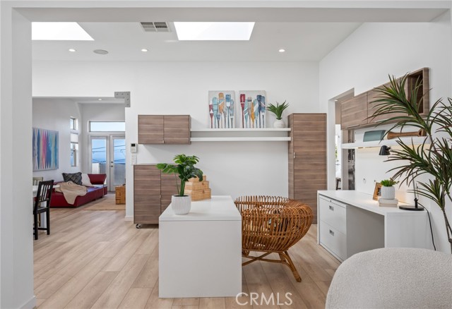 Detail Gallery Image 24 of 72 For 726 W 37th St, San Pedro,  CA 90731 - 5 Beds | 5 Baths