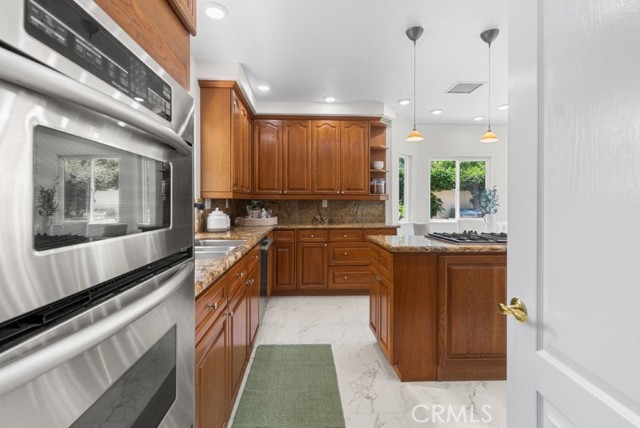Detail Gallery Image 9 of 48 For 2562 Woodbury Dr, Torrance,  CA 90503 - 3 Beds | 2/1 Baths