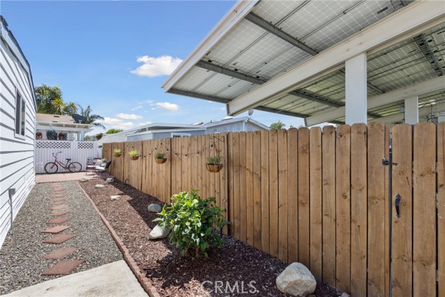 20701 Beach Boulevard, Huntington Beach CA: https://media.crmls.org/medias/2d6ef3b6-da99-4344-a35b-37c77fef4e11.jpg