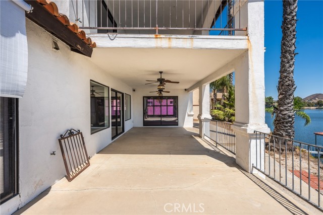 21998 Strawberry Lane, Canyon Lake CA: https://media.crmls.org/medias/2d6f243a-74e9-4a82-8da3-0d8178a8b1e5.jpg
