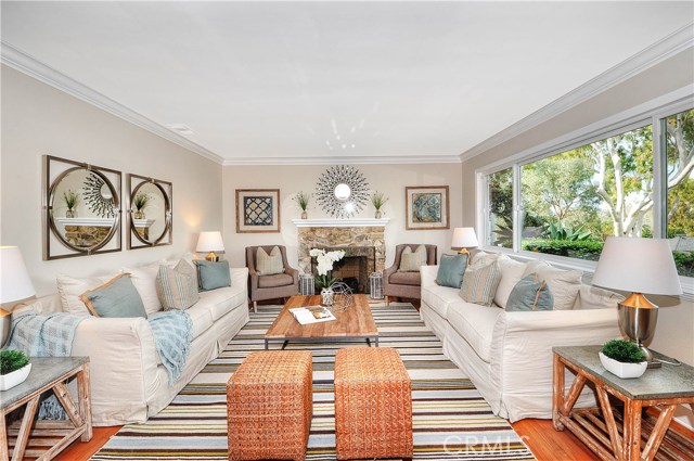 217 Vista Del Parque, Redondo Beach, California 90277, 4 Bedrooms Bedrooms, ,2 BathroomsBathrooms,Residential,Sold,Vista Del Parque,PV17010276