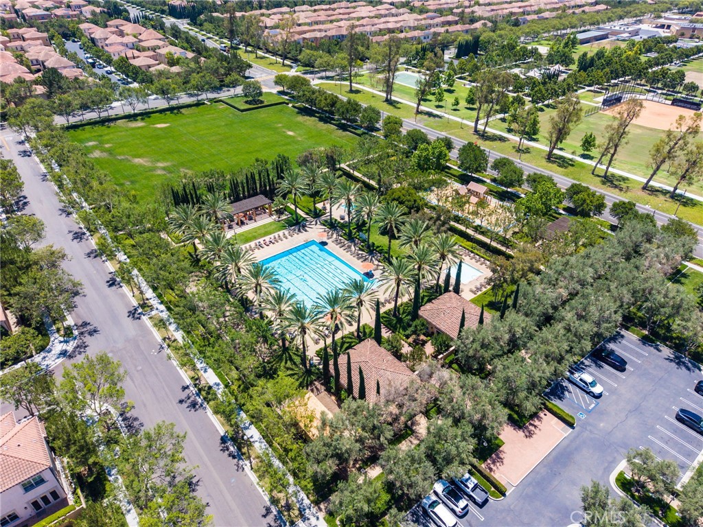 https://media.crmls.org/medias/2d6fb4c7-7d63-44b1-bd53-28f79b01d511.jpg?preset=X-Large