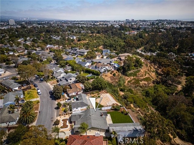 Detail Gallery Image 43 of 49 For 1033 Linden Pl, Costa Mesa,  CA 92627 - 4 Beds | 2/1 Baths