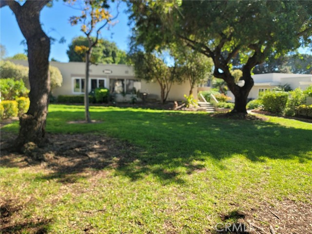 Detail Gallery Image 3 of 3 For 2050 via Mariposa a,  Laguna Woods,  CA 92637 - 2 Beds | 1 Baths