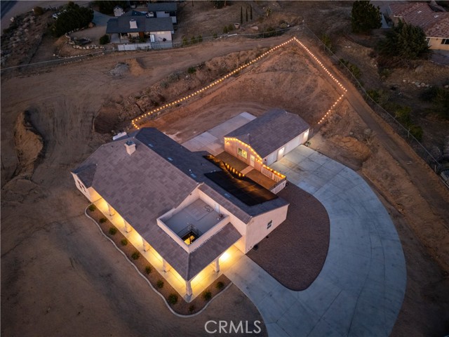 Detail Gallery Image 3 of 43 For 23053 Roundup Way, Apple Valley,  CA 92308 - 3 Beds | 2/1 Baths