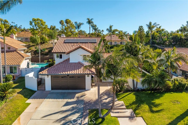 1205 Cerca, San Clemente CA: https://media.crmls.org/medias/2d733212-bcc3-4b46-8fae-9f874457de04.jpg