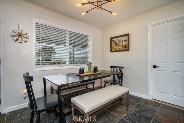 4574 Avenida Del Sol, Joshua Tree CA: https://media.crmls.org/medias/2d733699-846a-498c-8476-5ada1f4fae06.jpg