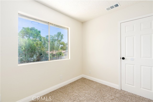 Detail Gallery Image 16 of 22 For 5329 Odell St, Jurupa Valley,  CA 92509 - 5 Beds | 2 Baths