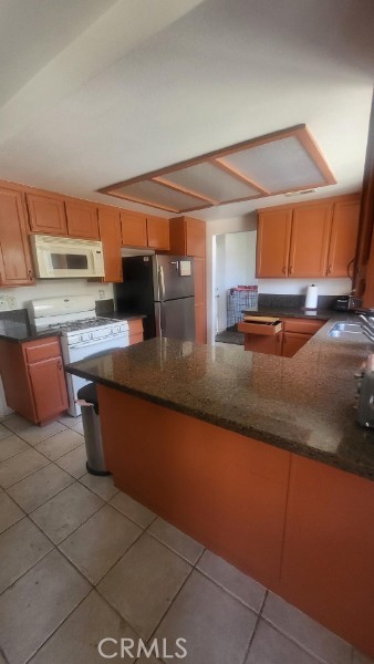 Detail Gallery Image 6 of 13 For 39897 Verono Corte, Murrieta,  CA 92562 - 4 Beds | 2/1 Baths