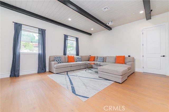 Detail Gallery Image 9 of 61 For 451 Avenida Esplendor, Walnut,  CA 91789 - 6 Beds | 6/1 Baths