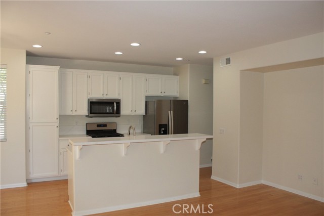 Detail Gallery Image 5 of 45 For 1285 Fools Gold Way #1,  Chula Vista,  CA 91913 - 2 Beds | 2 Baths