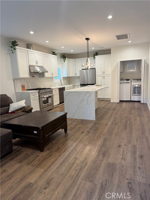 Detail Gallery Image 2 of 5 For 3617 W 172nd St, Torrance,  CA 90504 - 2 Beds | 2 Baths