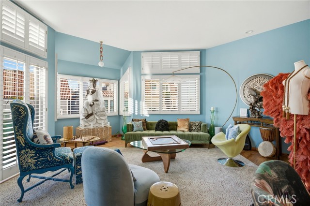 208 43rd, Manhattan Beach, California 90266, 3 Bedrooms Bedrooms, 0 ,3 BathroomsBathrooms,Residential,For Sale,43rd,0,SB26144684