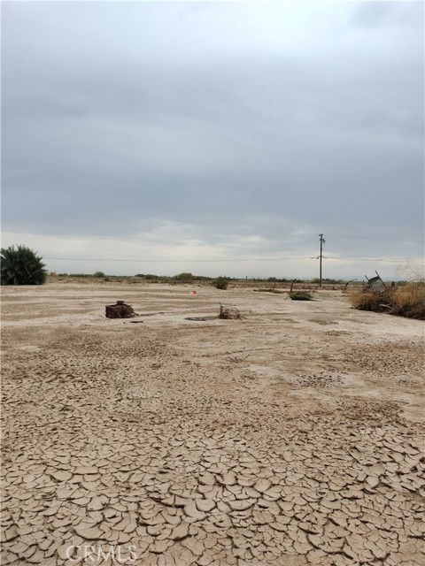 Detail Gallery Image 2 of 4 For 21 Alcott, Niland,  CA 92257 - – Beds | – Baths