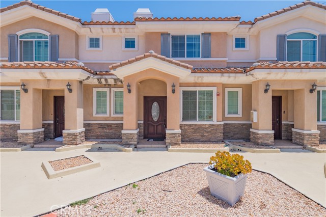 Detail Gallery Image 22 of 24 For 638 N Atlantic Bld #B,  Alhambra,  CA 91801 - 2 Beds | 2/1 Baths