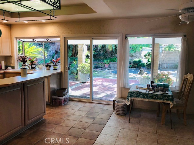 2d770976 7eb7 402f 8003 3a30eaab7221