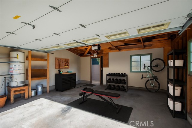 Detail Gallery Image 32 of 42 For 9655 Gothic, North Hills,  CA 91343 - 3 Beds | 2 Baths