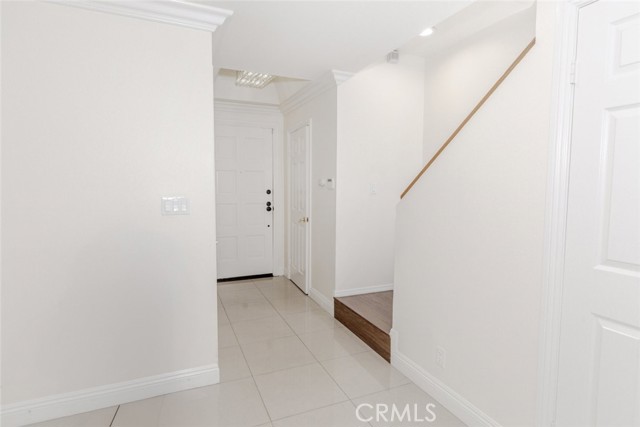 5340 Wilkinson Avenue, North Hollywood CA: https://media.crmls.org/medias/2d79d0d0-8415-4313-ad48-c684578ec3c1.jpg