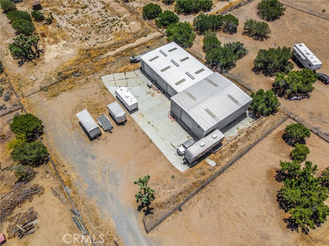 8277 Macron Street, Oak Hills CA: https://media.crmls.org/medias/2d7aa4bf-05b3-4be9-85d5-cf1e1327b489.jpg