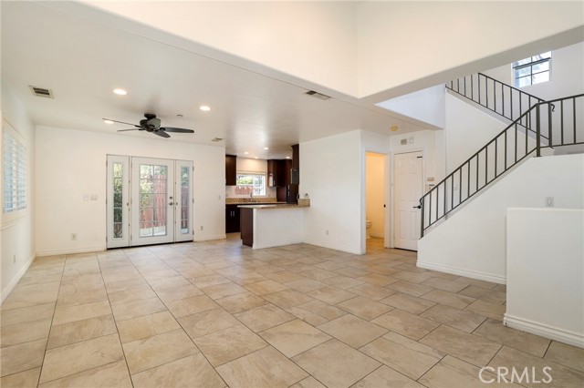 Detail Gallery Image 11 of 35 For 13775 Glenoaks Bld #15,  Sylmar,  CA 91342 - 3 Beds | 2/1 Baths