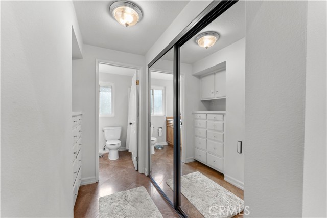 Detail Gallery Image 20 of 29 For 4420 Park Jazmin, Calabasas,  CA 91302 - 3 Beds | 3 Baths