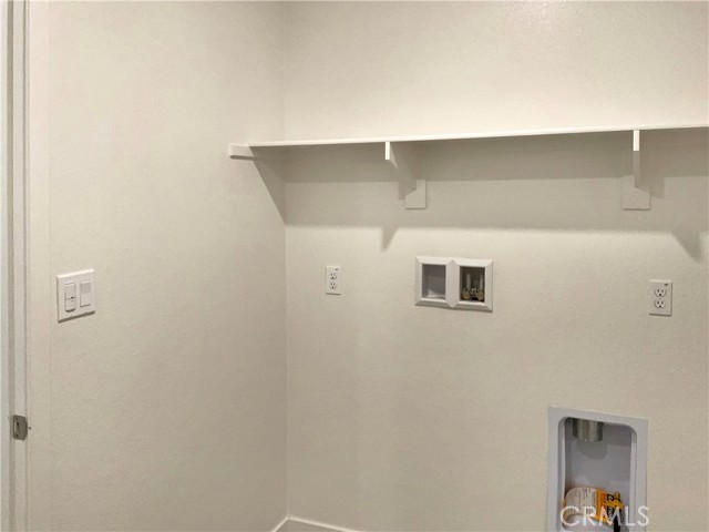 Detail Gallery Image 21 of 26 For 464 N Glenwood Ave, Rialto,  CA 92376 - 3 Beds | 2/1 Baths