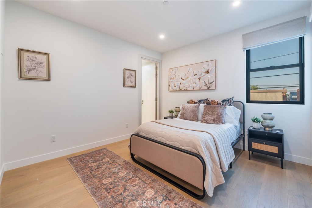 MLS #OC25269306 image #19