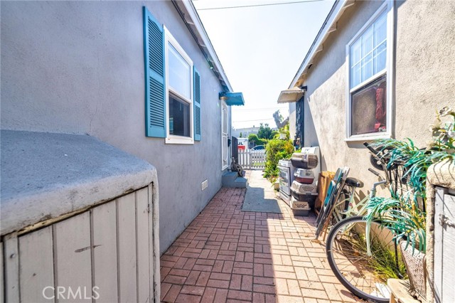 Detail Gallery Image 10 of 43 For 145 Pleasant St, Long Beach,  CA 90805 - – Beds | – Baths