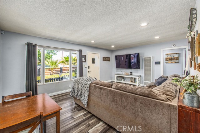 776 N 17th Street, Banning CA: https://media.crmls.org/medias/2d7e45bd-6091-4976-949e-888547157944.jpg