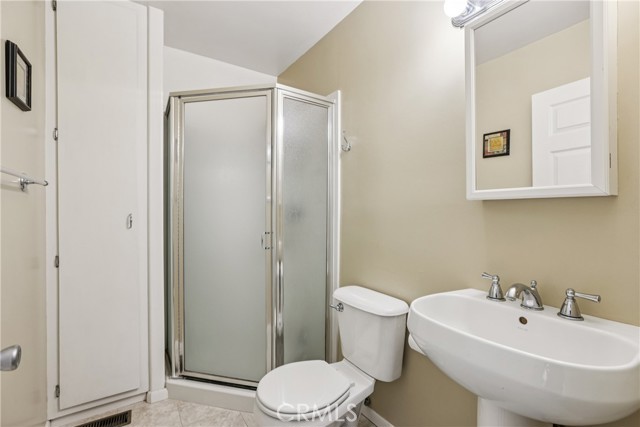 Image 21 of 42 For 3845 Hollypark