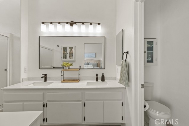 Detail Gallery Image 23 of 44 For 565 Rosalinda Dr, Oxnard,  CA 93030 - 3 Beds | 2 Baths