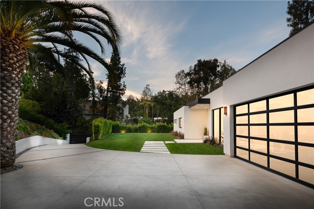 9924 Liebe Drive, Beverly Hills CA: https://media.crmls.org/medias/2d7f9243-4dea-44af-9001-5c8ef7dfb2ad.jpg