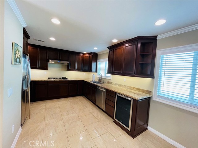 10201 Mason Avenue, Chatsworth CA: https://media.crmls.org/medias/2d801533-1658-4d47-9f71-73977de8c39b.jpg