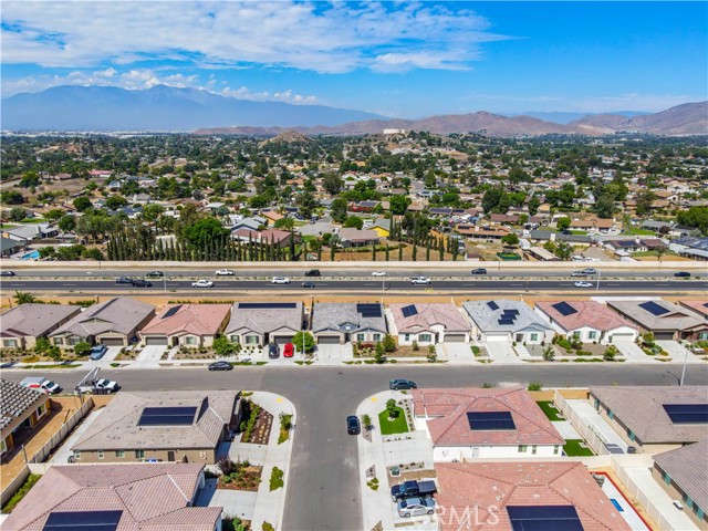 Detail Gallery Image 31 of 34 For 9557 Venetian Way, Jurupa Valley,  CA 92509 - 4 Beds | 3 Baths