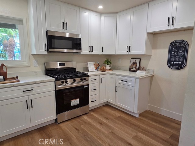 Detail Gallery Image 2 of 3 For 1718 E Commonwealth Ave #102,  Fullerton,  CA 92831 - 2 Beds | 2 Baths